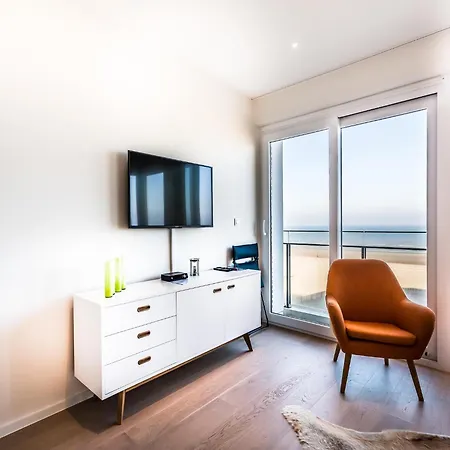 By The Beach, Cleaning Included Apartamento Koksijde