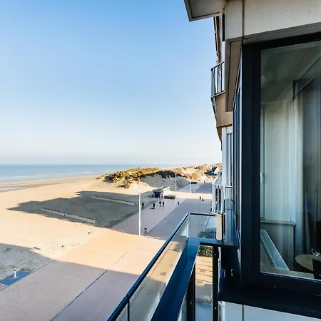 By The Beach, Cleaning Included Koksijde