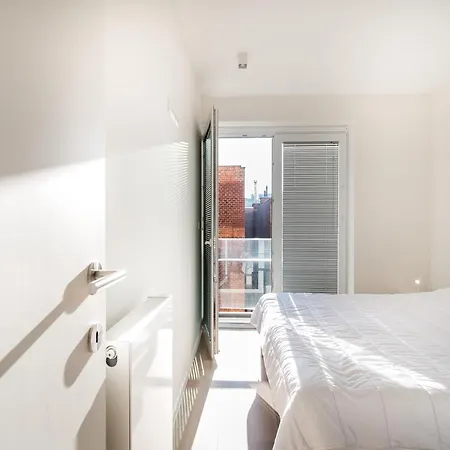 Apartamento By The Beach, Cleaning Included *